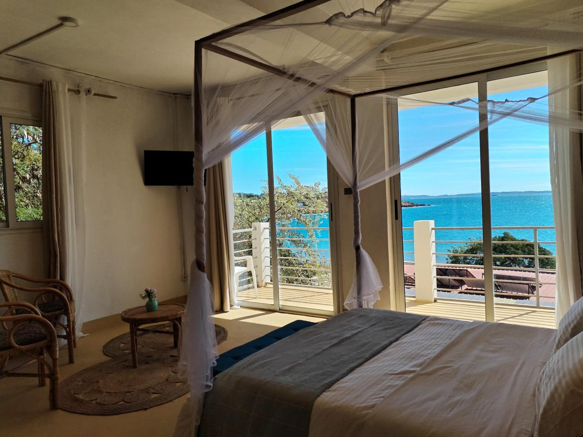 Hotel Riziky Antsiranana Exteriér fotografie
